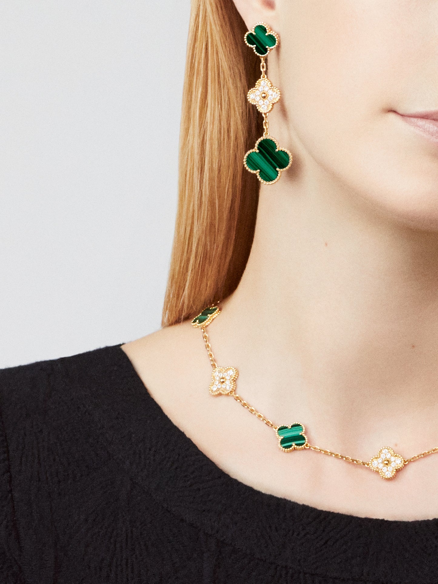 Van Cleef & Arpels Alhambra necklace 10 motifs, Diamond Malachite 18K Yellow Gold (Pre-Owned)